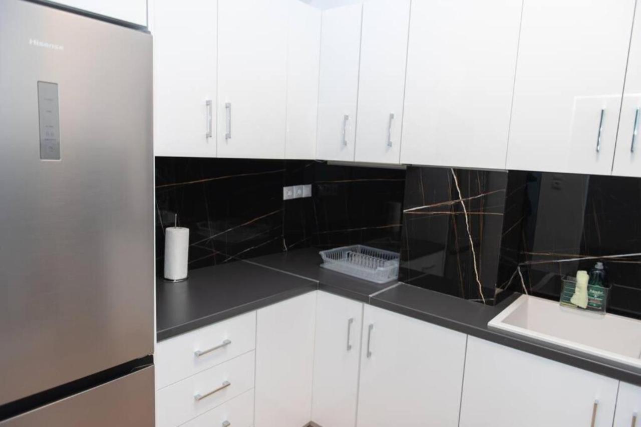 Renovated Spacious Flat 7Min To Subway Station- Atena Exterior foto